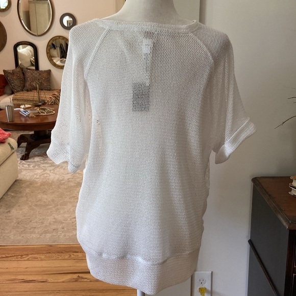 Chico's Womens White Open Pattern
Crochet Lace Sheer Short Sleeve size 3 (XL) - Picture 4 of 7